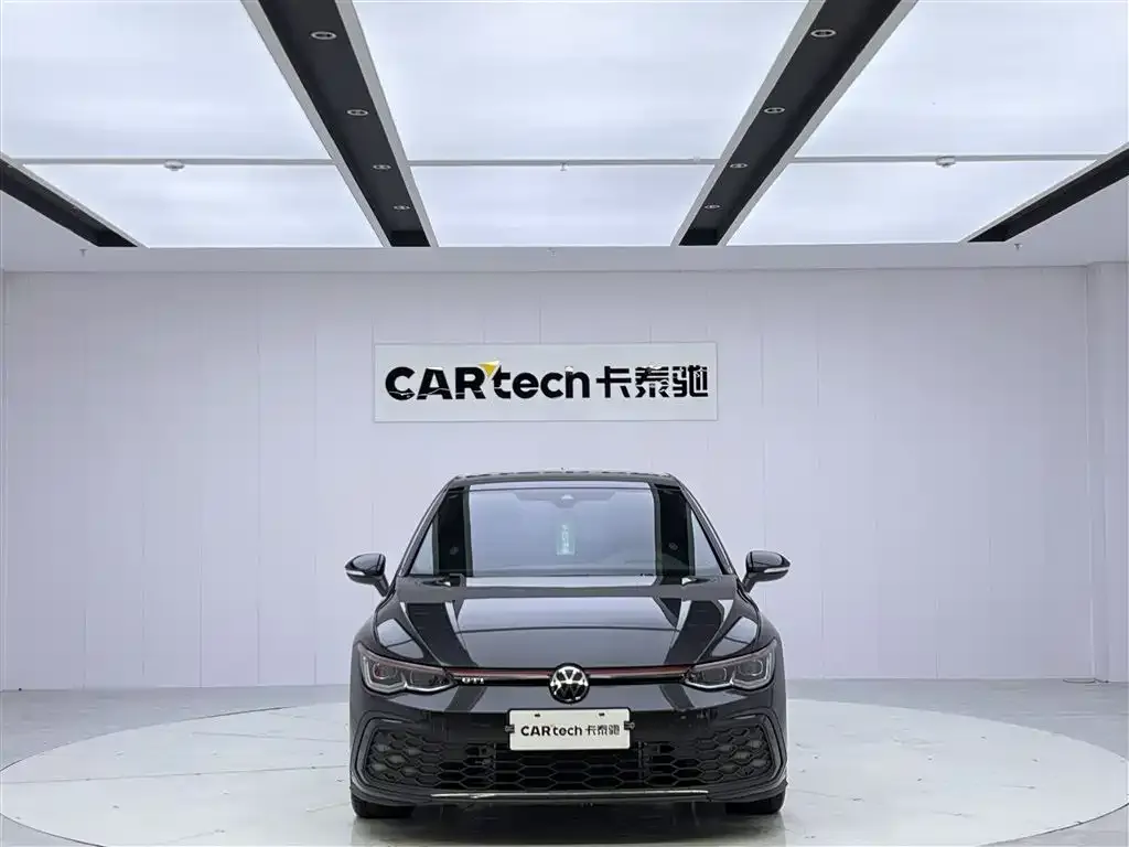Volkswagen Golf GTI — фото 3