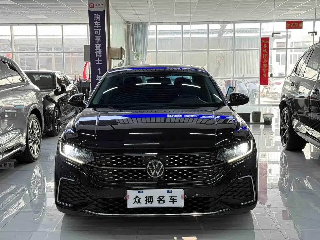 Volkswagen Passat 2023 из CN, фото 2