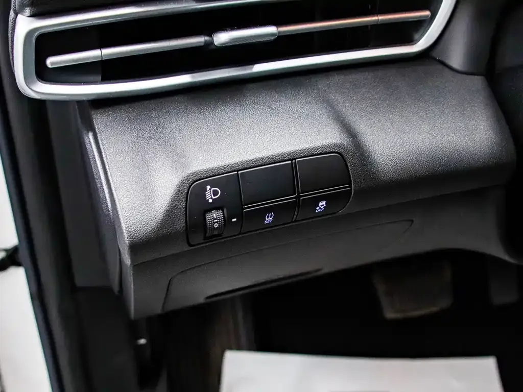 Hyundai Elantra 2022 из CN, фото 3