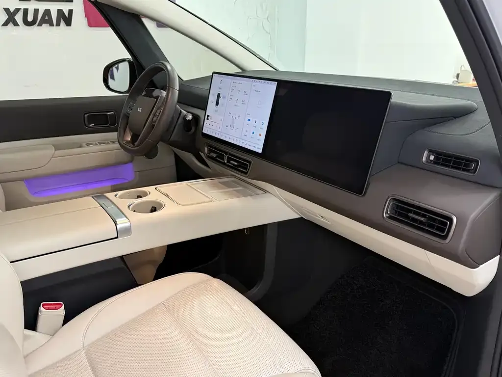 Li Auto MEGA 2024 из CN, фото 8