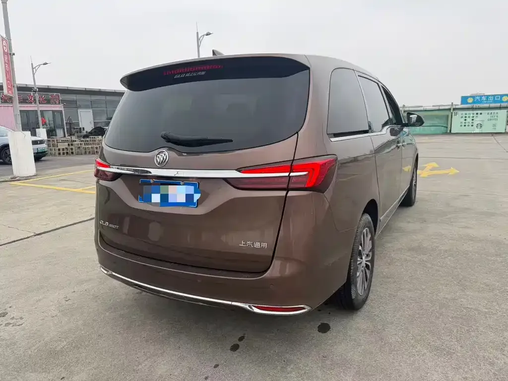 Buick GL8 2021 из CN, фото 2