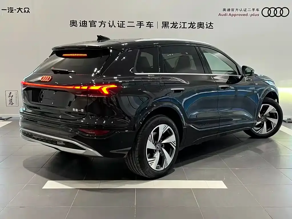Audi Q6L e-tron — фото 7