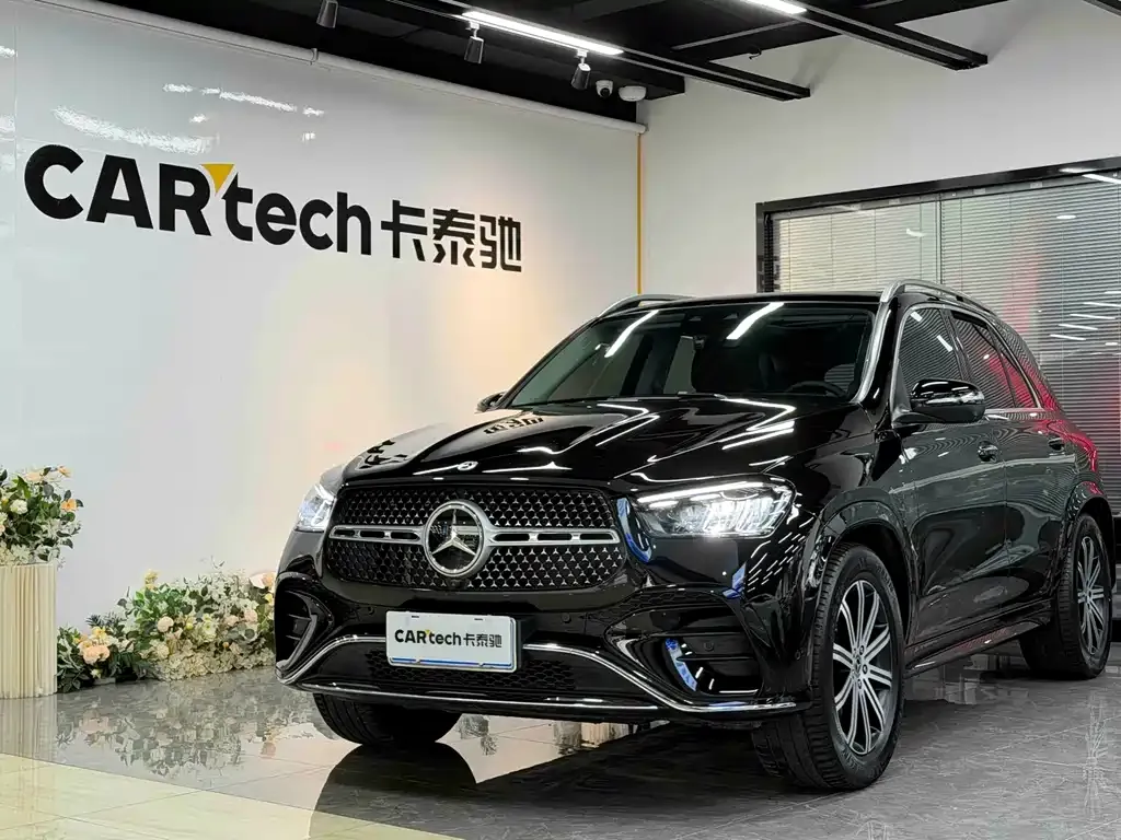 Mercedes-Benz GLE — фото 1