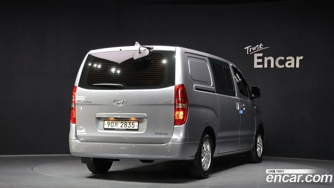 Hyundai Starex — фото 4