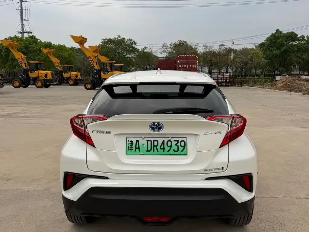 Toyota C-HR EV 2021 из CN, фото 10