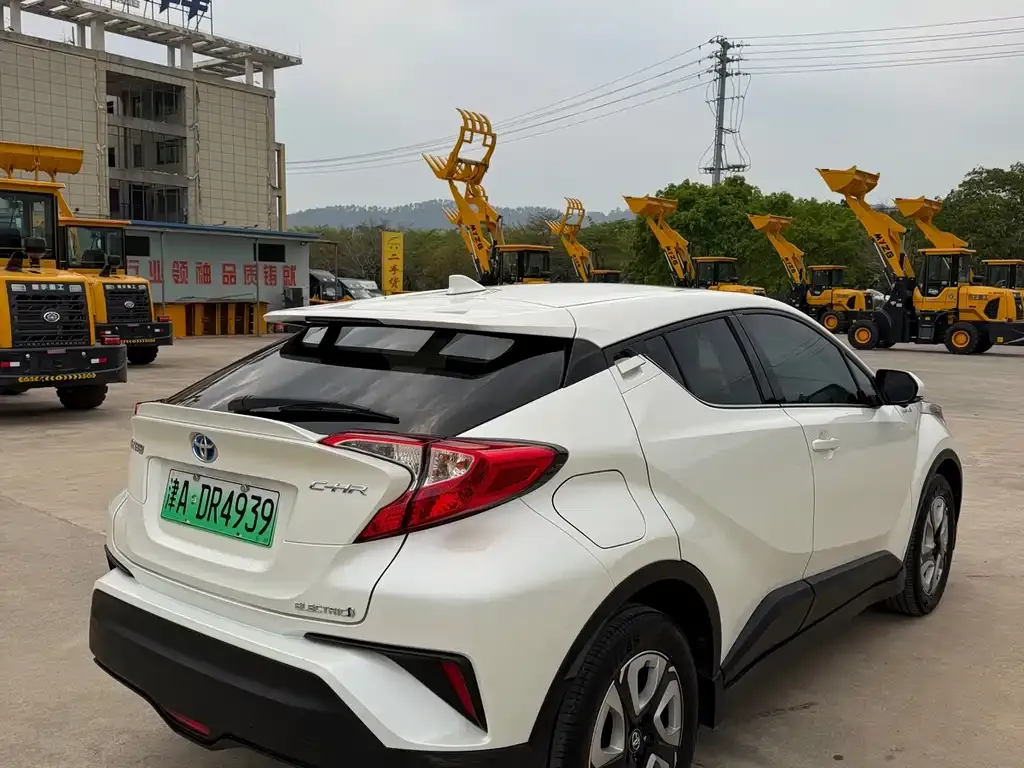 Toyota C-HR EV 2021 из CN, фото 8