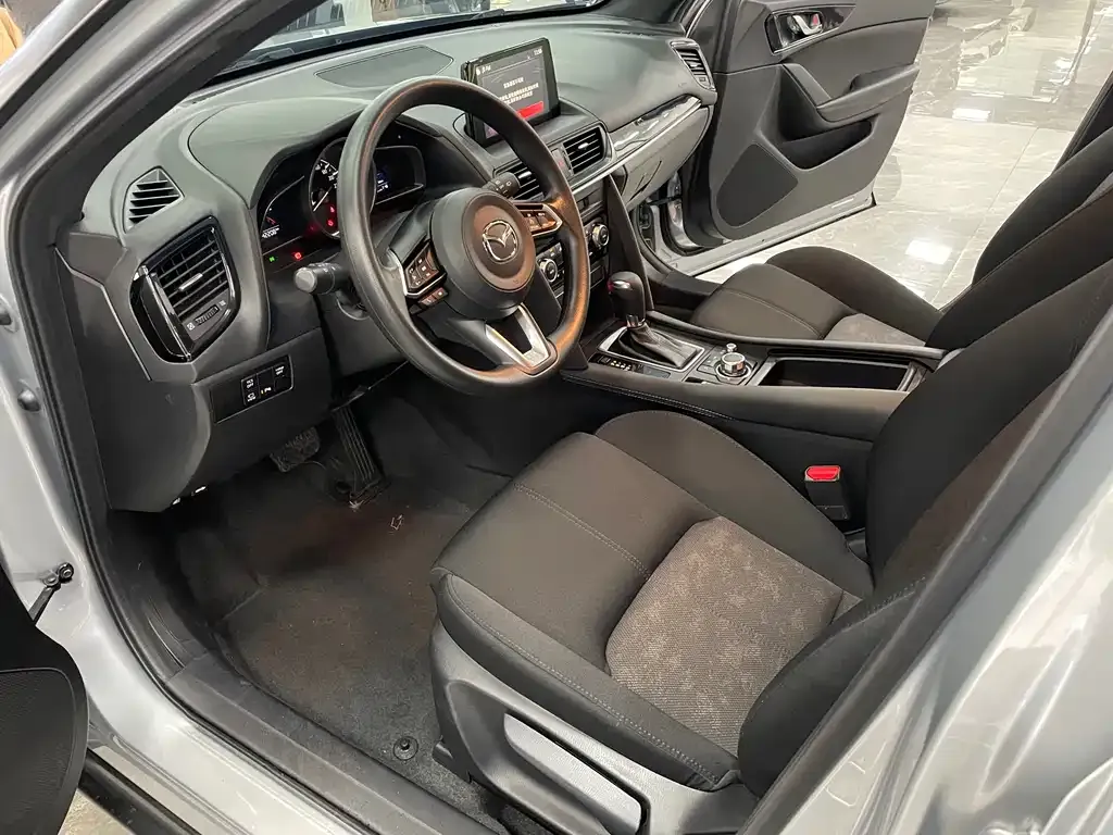 Mazda CX-4 2021 из CN, фото 8