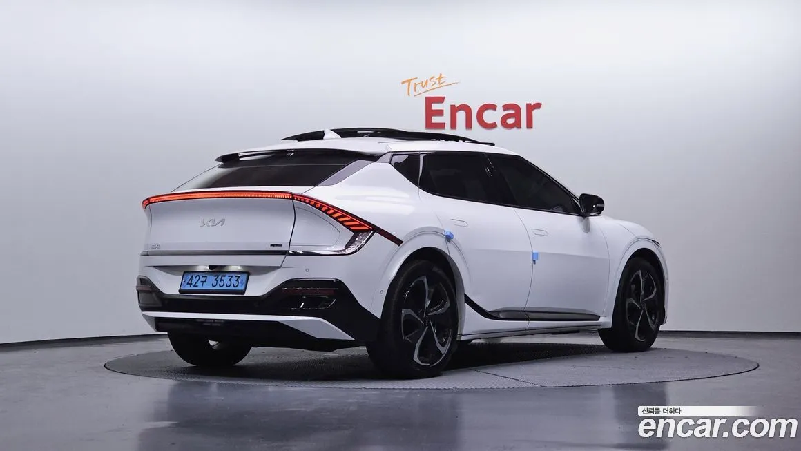 Kia EV6 — фото 2