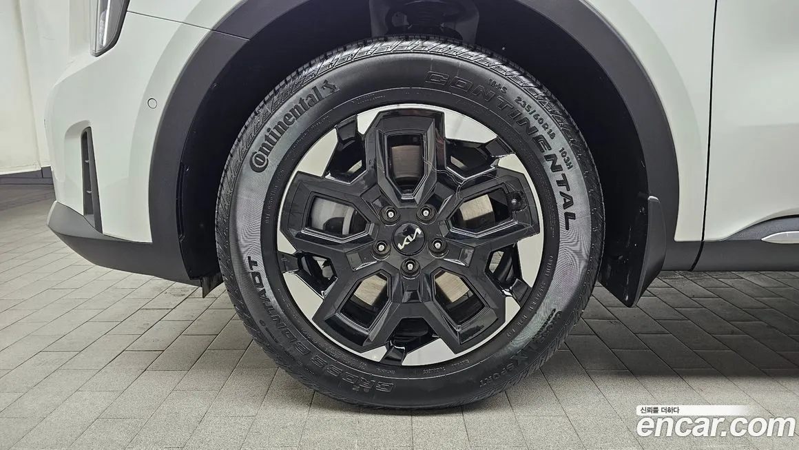 Kia Sorento — фото 8