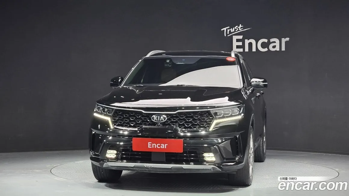 Kia Sorento — фото 6
