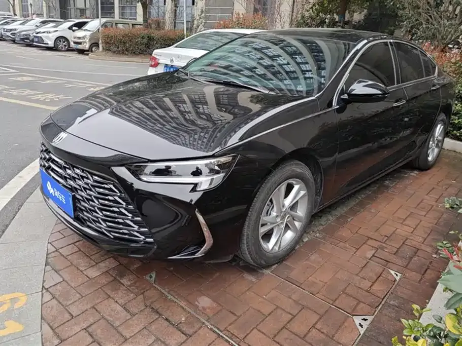 Buick Regal — фото 1