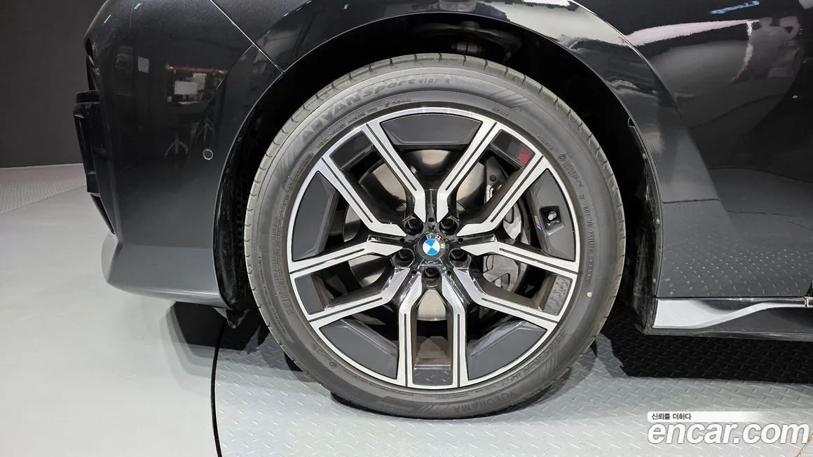 BMW 7-Series 2025 из KR, фото 6