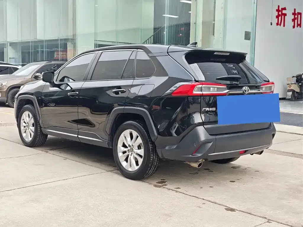 Toyota Wildlander 2023 из CN, фото 2