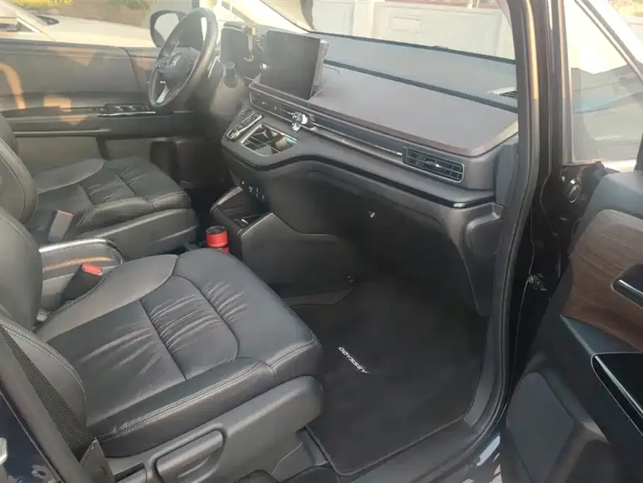 Honda Odyssey 2024 из CN, фото 4