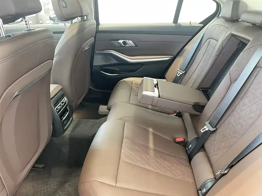 BMW i3 2025 из CN, фото 6