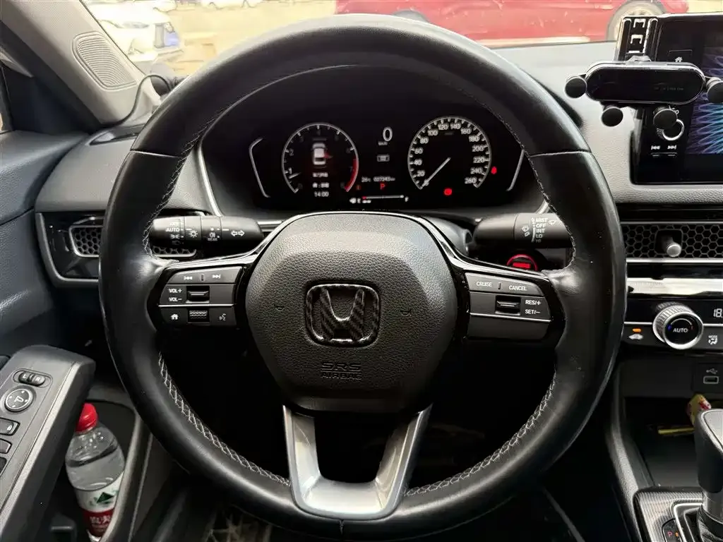 Honda Civic — фото 8