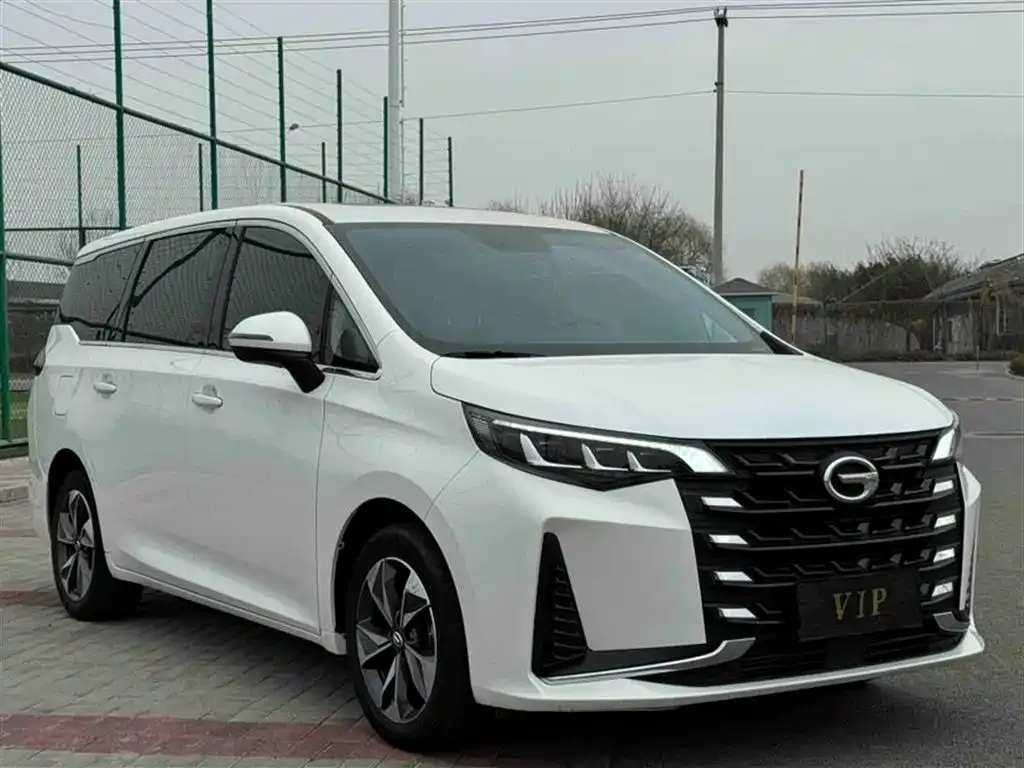 GAC Motor Trumpchi M6 — фото 10