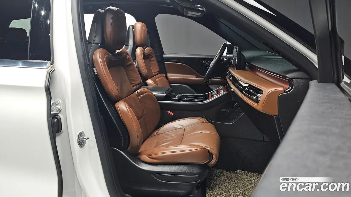 Lincoln Aviator 2021 из KR, фото 3