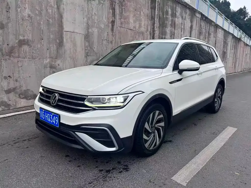 Volkswagen Tiguan L 2022 из CN, фото 1