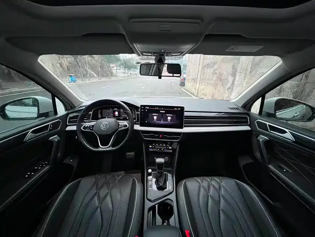 Volkswagen Tiguan L 2022 из CN, фото 5