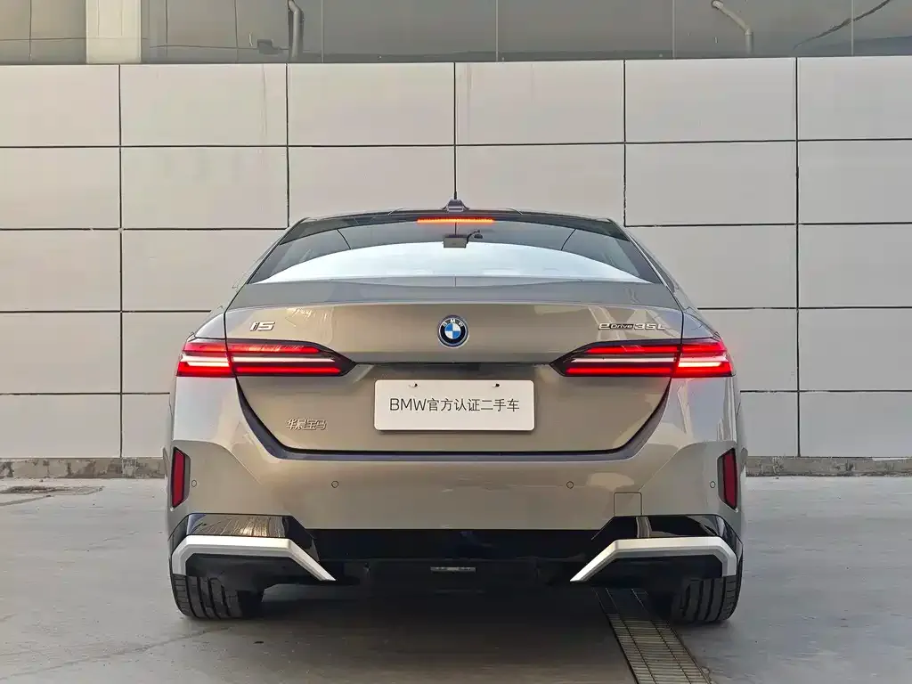 BMW i5 2024 из CN, фото 9