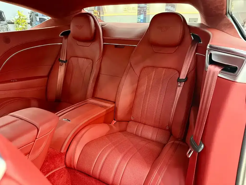 Bentley Continental 2023 из CN, фото 9