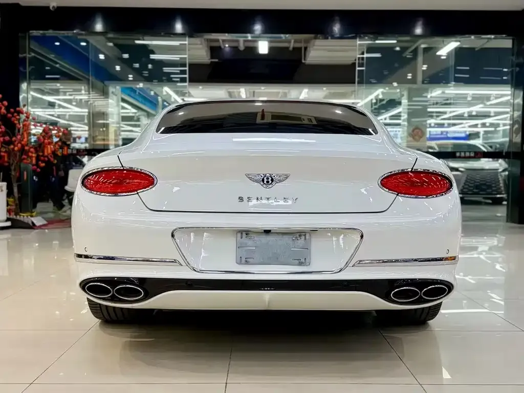 Bentley Continental 2023 из CN, фото 3