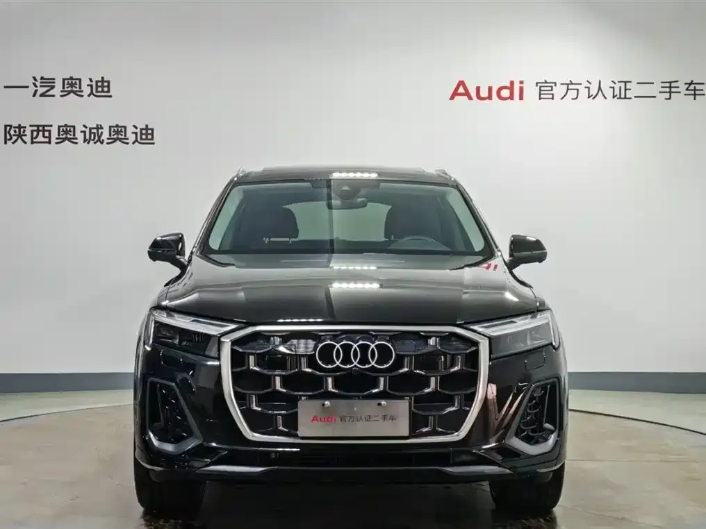 Audi Q7 — фото 9