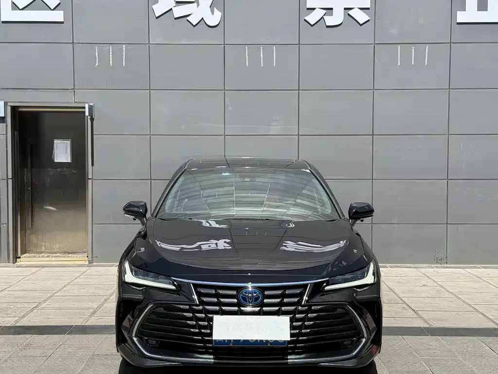 Toyota Avalon 2022 из CN, фото 1