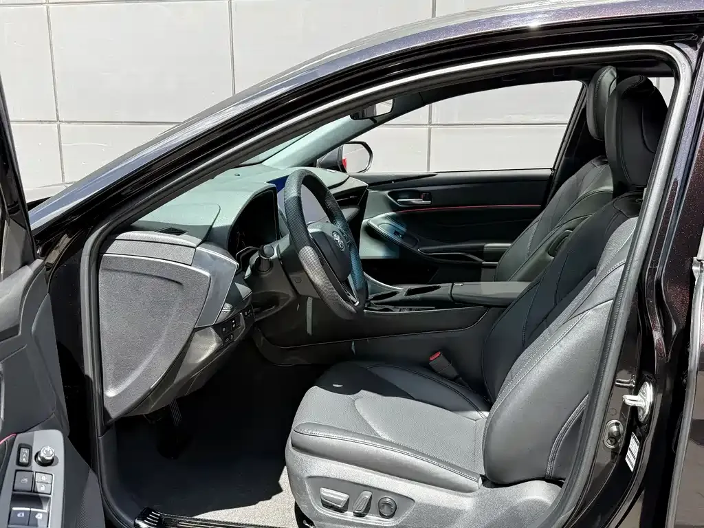Toyota Avalon 2022 из CN, фото 9