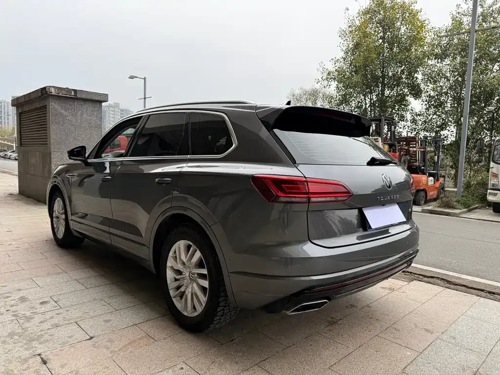 Volkswagen Touareg 2022 из CN, фото 9