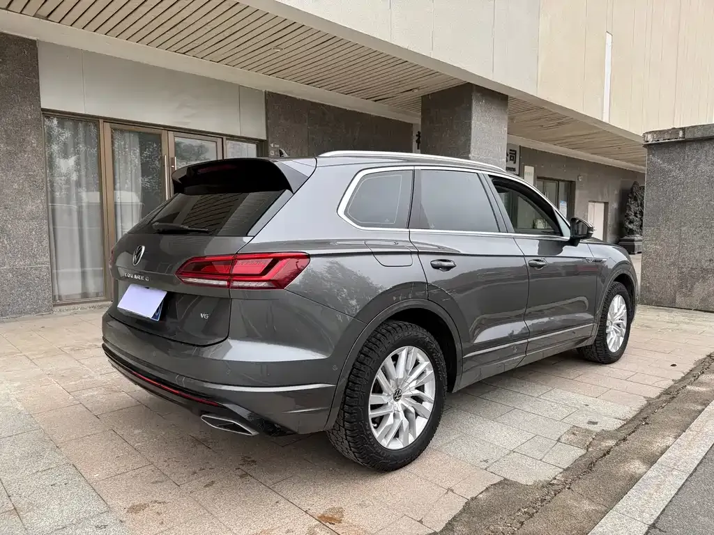Volkswagen Touareg 2022 из CN, фото 10