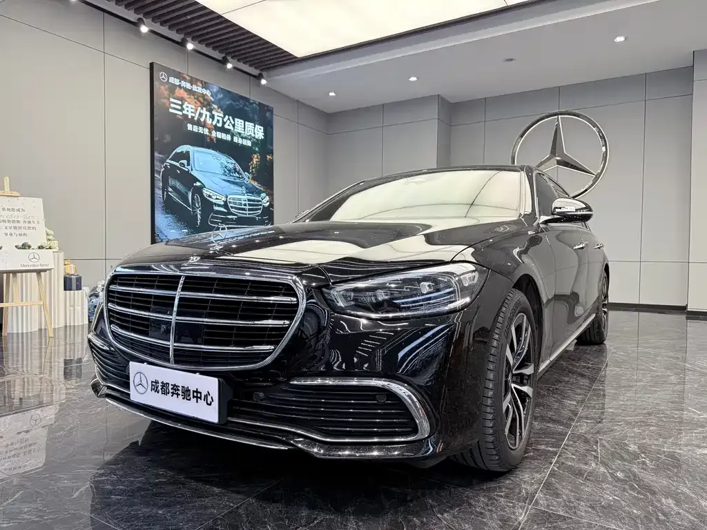 Mercedes-Benz S-Class — фото 1