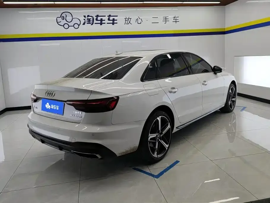 Audi A4L 2024 из CN, фото 2