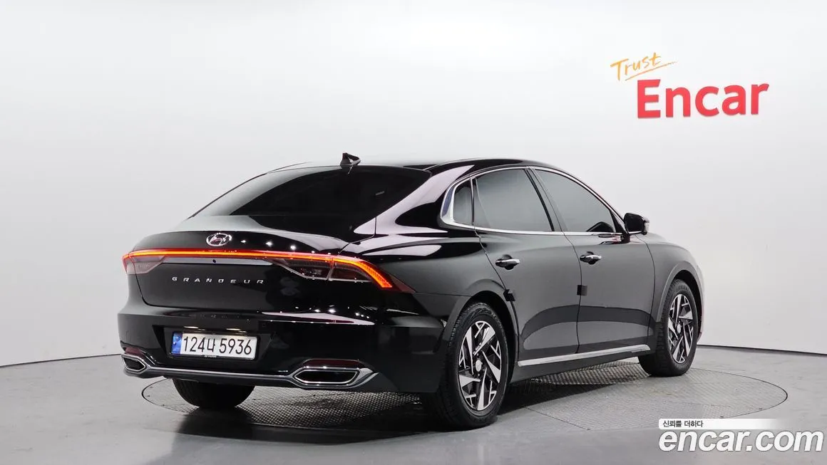 Hyundai Grandeur 2022 из KR, фото 7