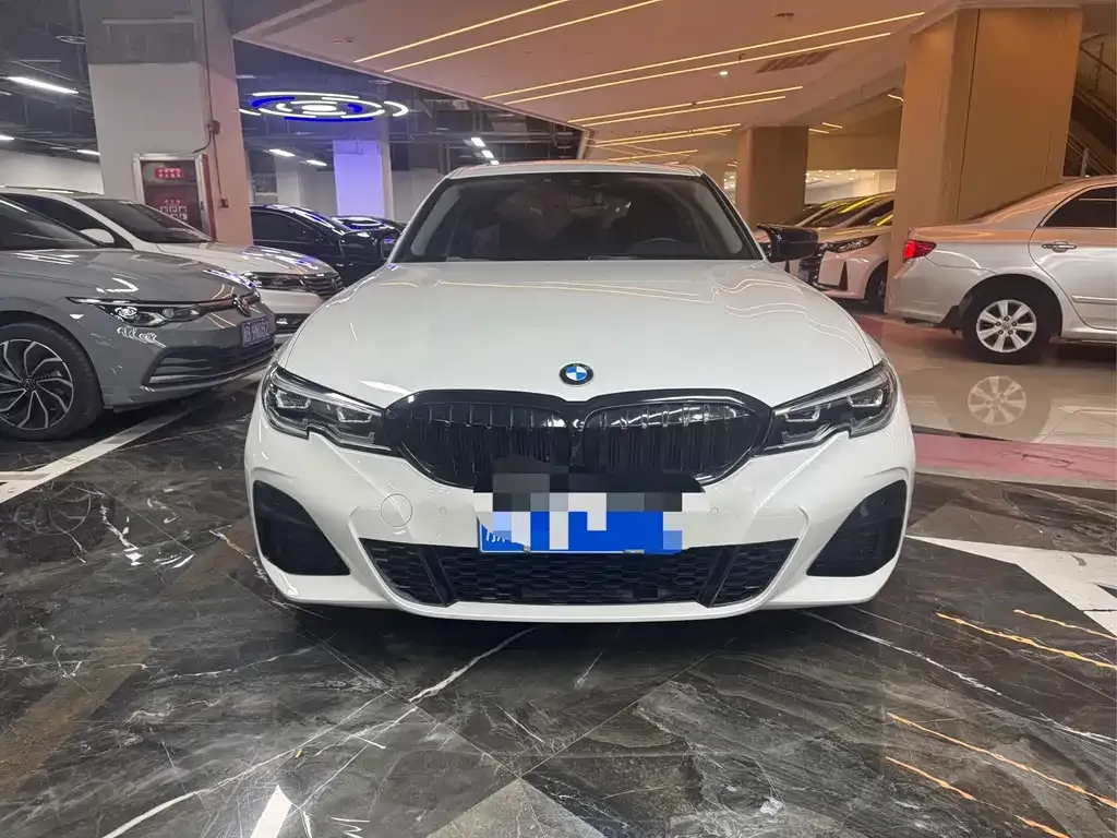 BMW 3 Series — фото 1