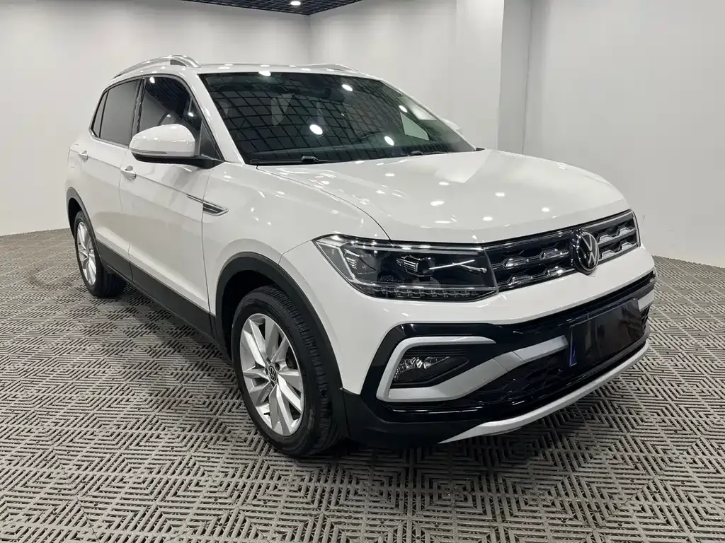 Volkswagen T-Cross — фото 1