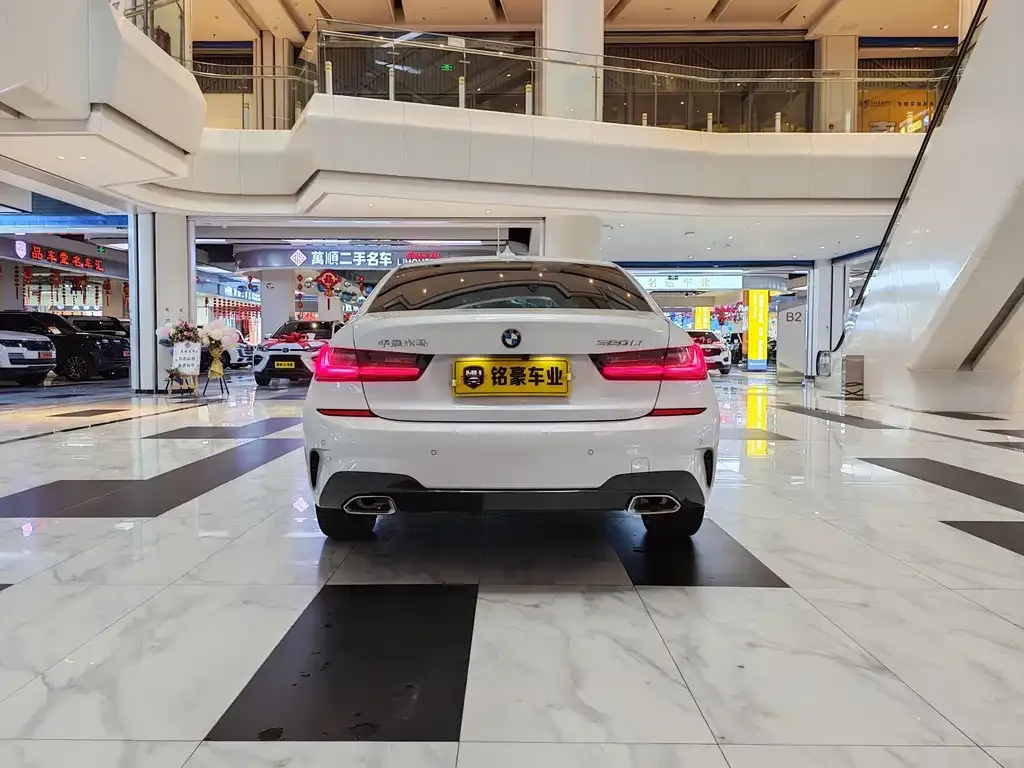 BMW 3 Series 2022 из CN, фото 9