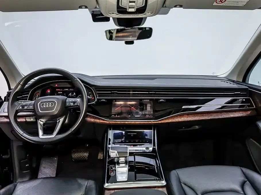 Audi Q7 2023 из CN, фото 8