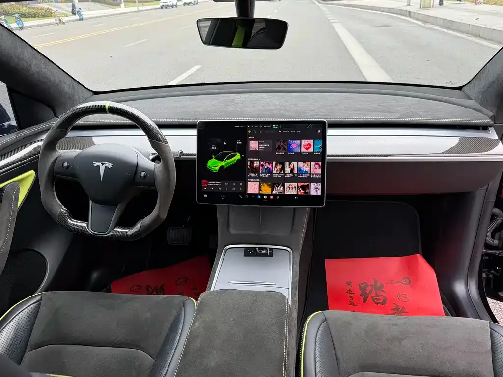 Tesla Model Y — фото 2