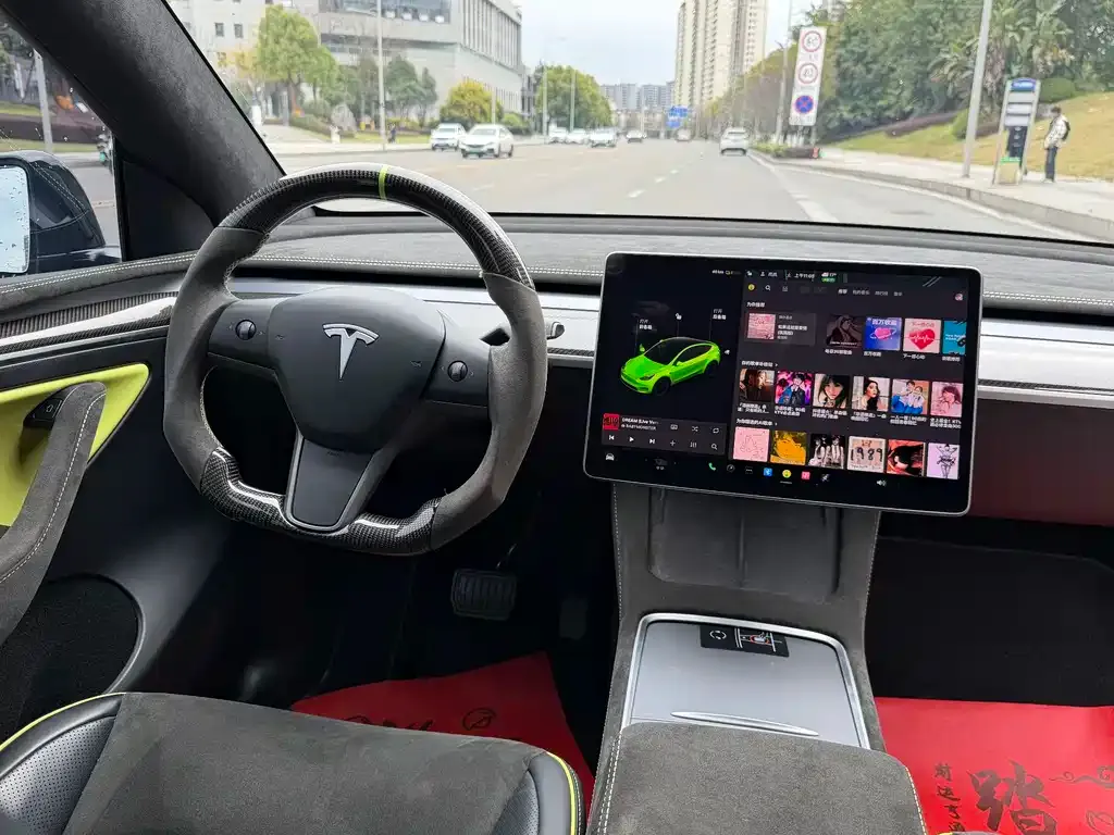 Tesla Model Y — фото 5