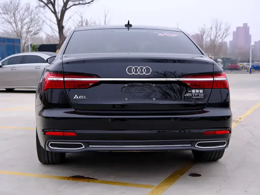 Audi A6L — фото 2