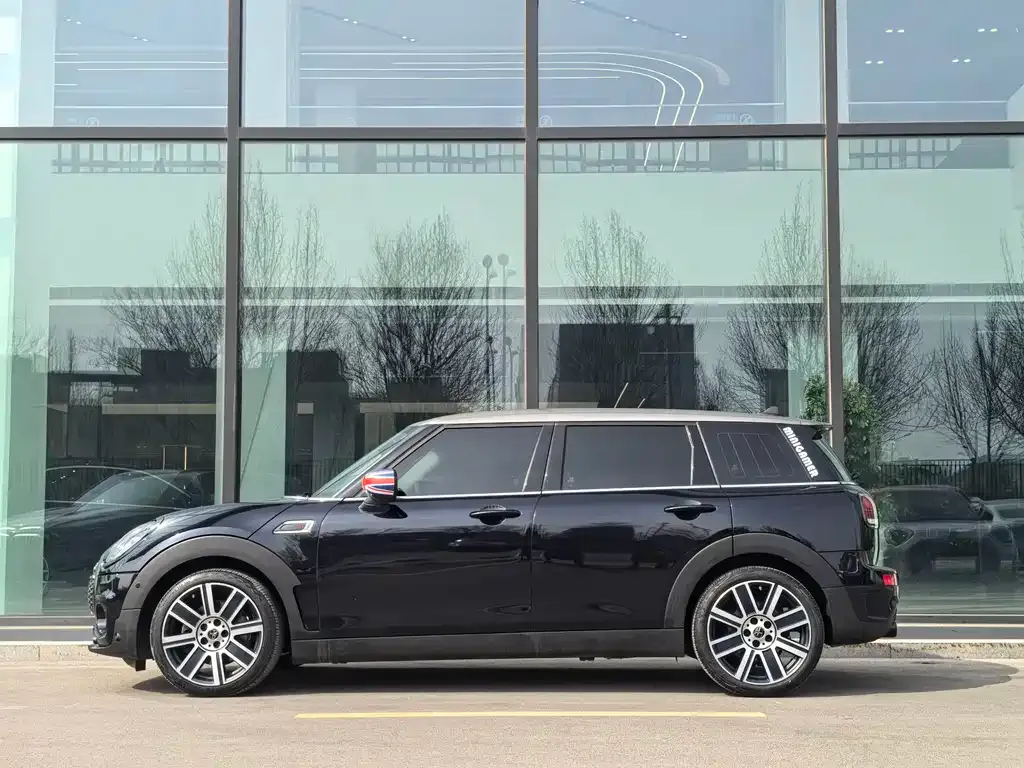 MINI Clubman — фото 5