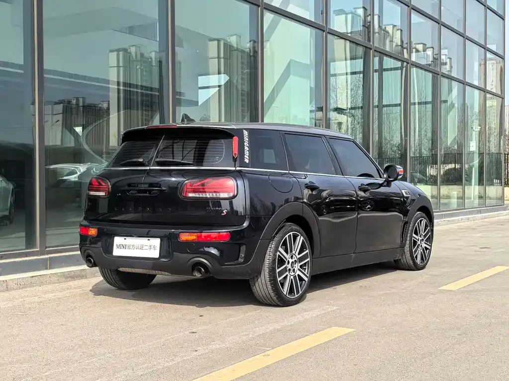 MINI Clubman — фото 8