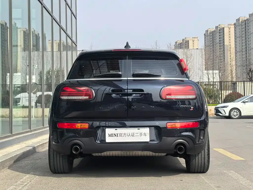 MINI Clubman — фото 3