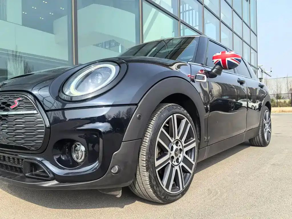 MINI Clubman — фото 6