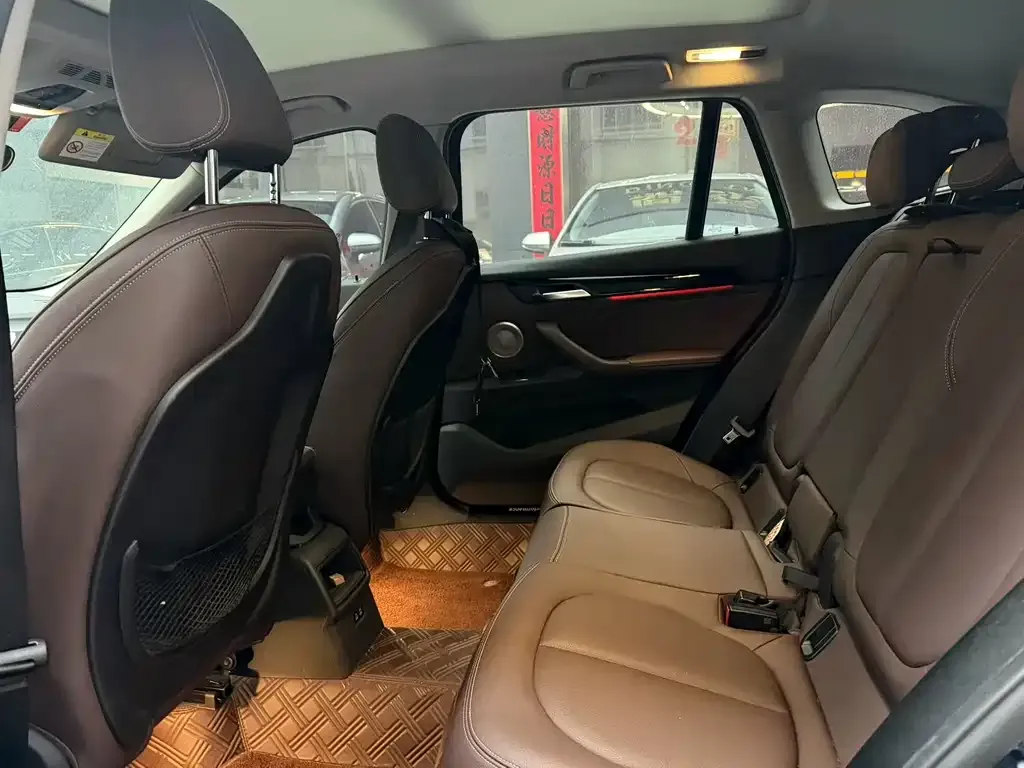 BMW X1 2021 из CN, фото 6