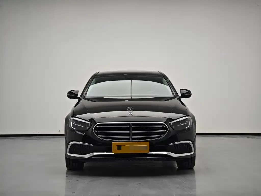 Mercedes-Benz E-Class — фото 5