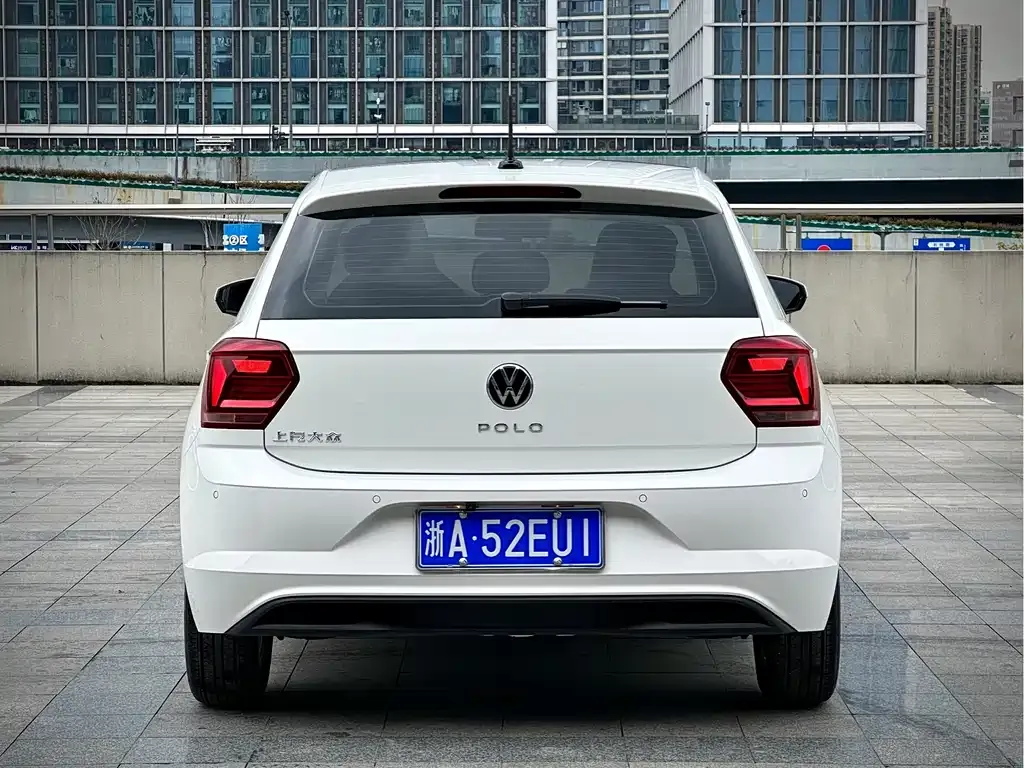 Volkswagen Polo — фото 3