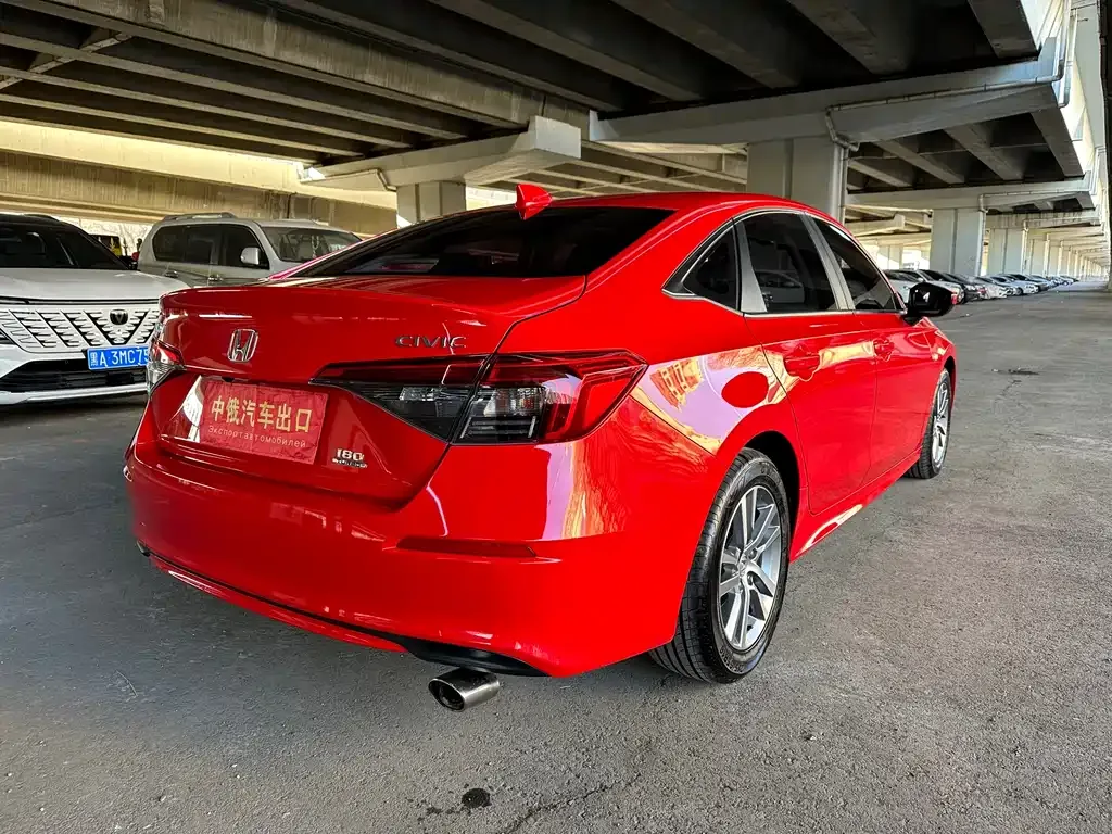 Honda Civic — фото 8